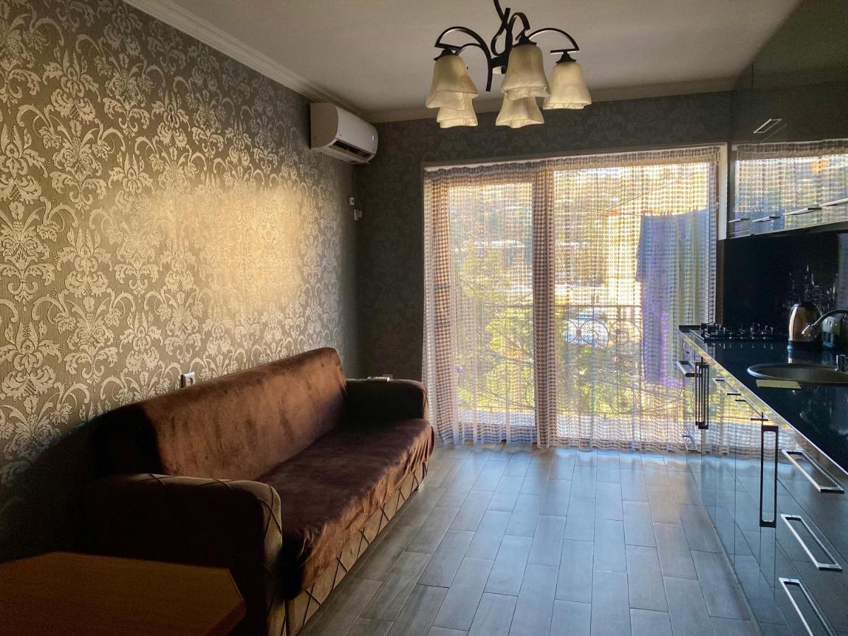 Apartment In Kutaisi Varlamishvili Exterior foto